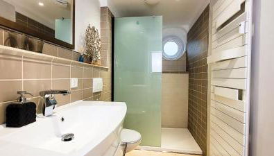 KOMM - Zentral- Bahnhof- Congress CCS- Parkplatz - Foto 4, Shower