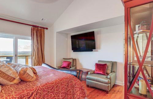 Luxe Home with Panoramic Greers Ferry Lake Views - Photo 13