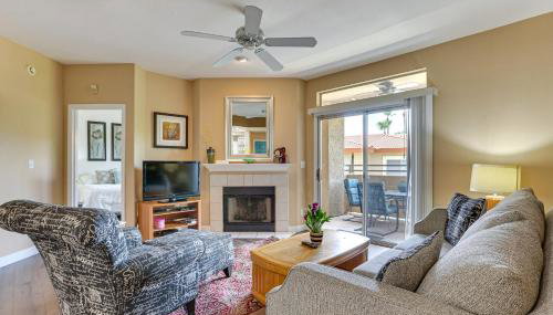 Getaway with Balcony and Spa 13 Mi to Old Town - Foto 3