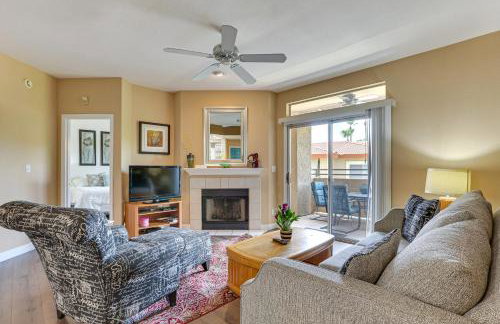 Getaway with Balcony and Spa 13 Mi to Old Town - Foto 3