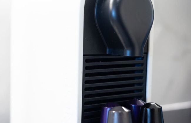 Beachfront 2-bedroom Stay in Voula - Photo 18