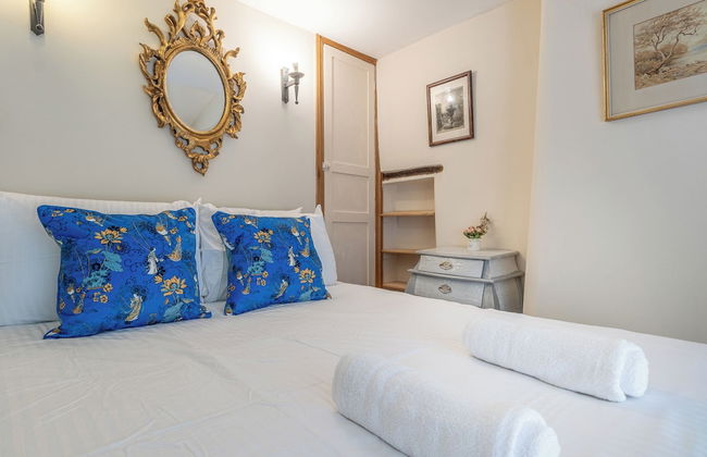 Eilmers Cottage Lovely 4BD in Malmesbury - Photo 3