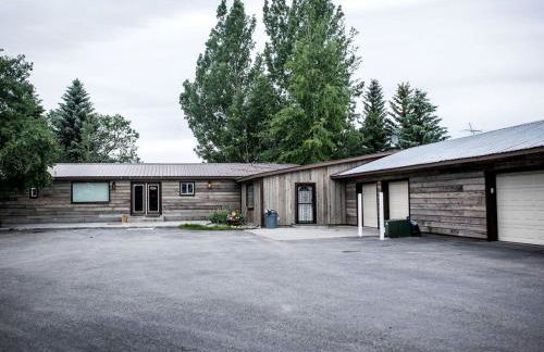 Private Family-Friendly Lodge Perfect for Reunions near Rexburg, Idaho - Photo 10