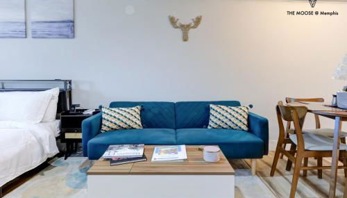 The Moose #11 - Luxe Modern loft with King Bed, Free Parking & Wi-Fi - Foto 2