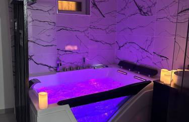 Love Room 91 avec Jacuzzi XXL - 15min Orly - 30 min Paris - Foto 19