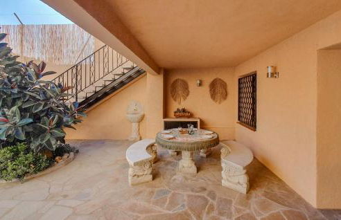 Stunning Home In Sant Jaume Del Domenys - Foto 13