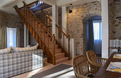 Secluded Mountain Refuge - Theonimfi Paradise Gem - Foto 22