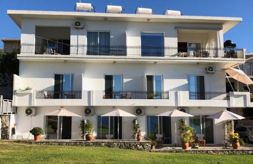 Cloudberry - Photo 6