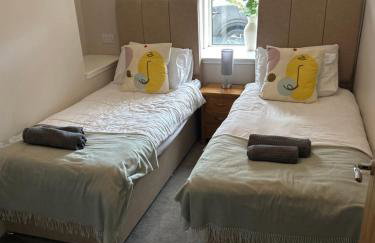 34 James St cosy 2 bedroom, ground floor apartment, garden - Foto 12