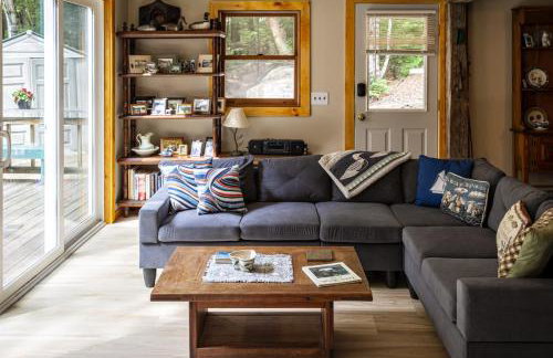 Belgrade Lake house with Dock - Photo 16