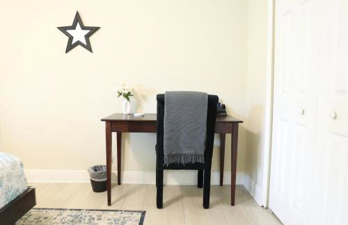 Sunnyside Palms - 2BR, Poolside, 5 min to Beach - Foto 25