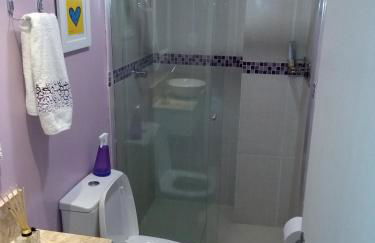 Apê Beira Mar Balneário Camboriú Pé na Areia próximo a Roda gigante Com Churrasqueira e garagem de fácil acesso poucos metros do Mundial de Beach tennis - Foto 10