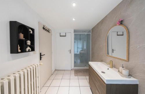 Loft Station Parking Video Projector near Tours - Photo 44