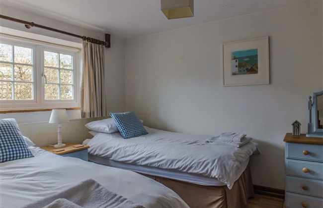 Cheristow Farm Cottages - Photo 13