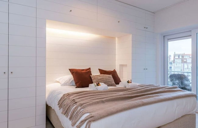 Spacious Apartment With Parking on Prime Location - Foto 24