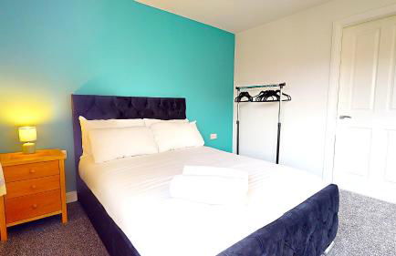 5bed House, 8 Double beds Perfect for large groups - Foto 10