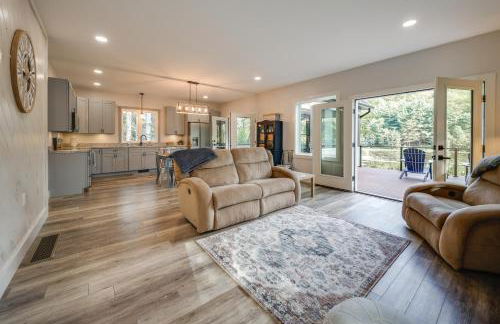 Waterfront Home with Kayaks, Trails and Petting Zoo! - Photo 10