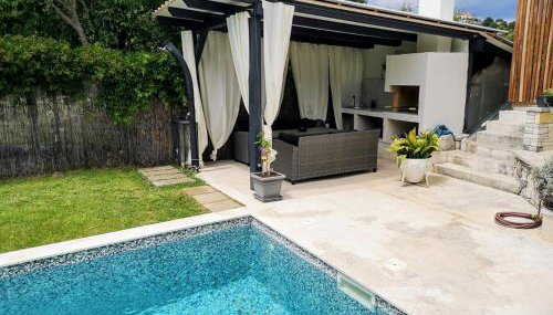 Luxury Apartment with Private Heated Pool - Foto 2
