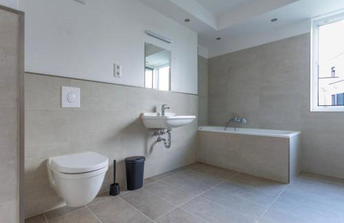 T&K Apartments - BERGISCH GLADBACH - 7 Comfortable Apartments - 20 min to Fair Messe Cologne - Foto 69