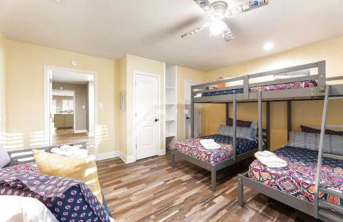 Luxury on Lake LBJ With Hot Tub Firepit & Boat Slip - Foto 58