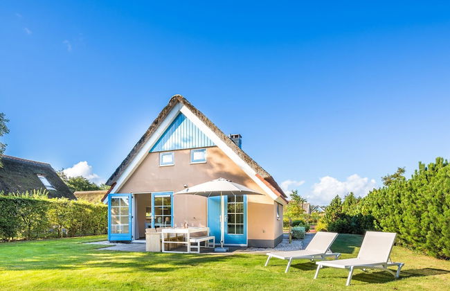 Holiday Home on Texel With Spacious Garden - Photo 1