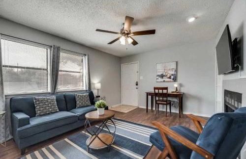 New Upgraded 1Bd Apt Pool Dfw Irving - I47 - Foto 1