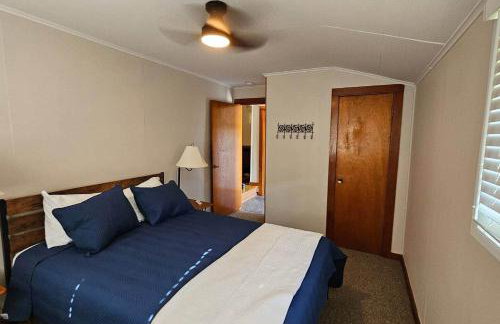 Farmhouse Retreat - Sleeps 10 - 1hr from STL - Foto 13