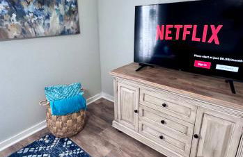 Comfy 2BR 1BA Apt - Foto 3