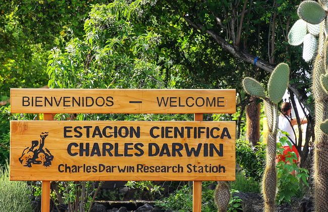 Charles Darwin Research Station Tour - Photo 7