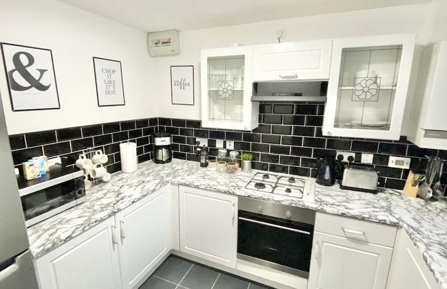 Convenient Manchester city centre 3BD with free parking - Photo 17