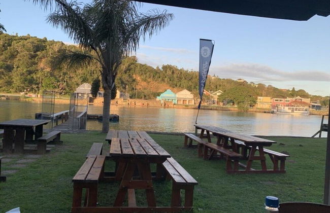 Sunshine Modern Retreat - Photo 27