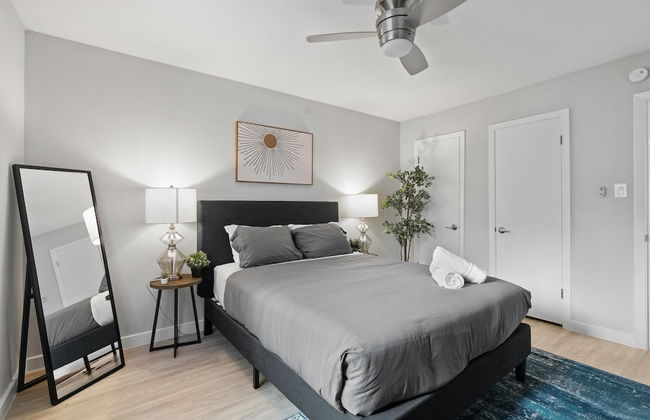 Modern 2BR Near UT Hyde Park Evonify - Foto 2