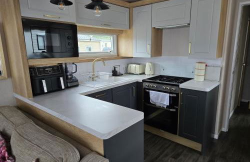 14b Medina Rise Thorness Bay Isle of Wight - Photo 8