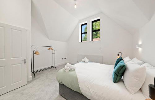 3 Bed House near Purley, by ARP Homes, Free Parking, Ideal for Long Stays & Insurance Bookings - Foto 9