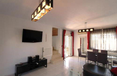 4 Bedroom Family Villa with Private Pool in Villa Martin - Foto 14