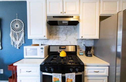 Cali Condo+BBQ+MemoryFoamBeds+12min to Beach - Foto 14