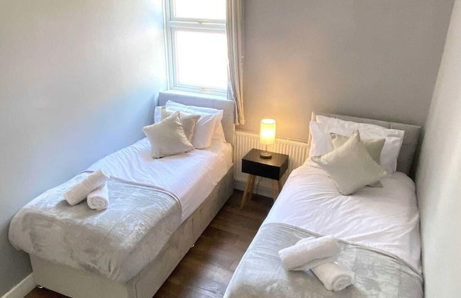 2 Bed Town Centre Free Park Wi-Fi Garden - Foto 5