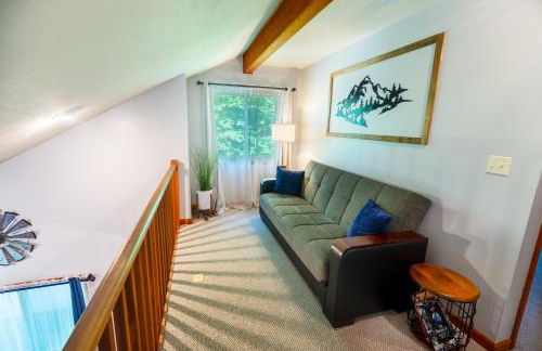 Harmony Hill Stylish 4bd Mountain Retreat, Hot Tub, Games - Foto 21