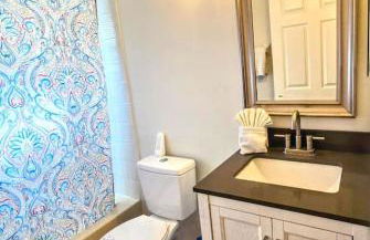 Joyful and Bright 4 Bedroom 3 Bathroom Pool Home - Foto 22