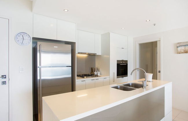 Ultra Broadbeach - Photo 45