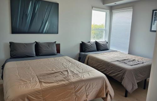 Stay in Style Hollywood Residences with Free Parking - Foto 17