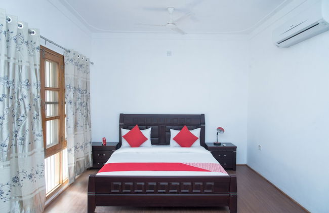 OYO 11064 Home Elegant 3BHK Villa Near Hiran Magri - Photo 2