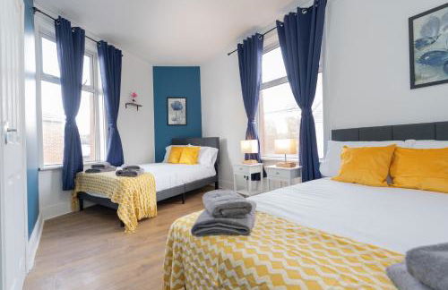 Open Mind Property - 4BR, 17 Guests & Free Parking - Foto 30