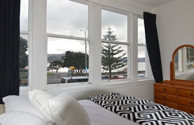 Private Bay House - Photo 6