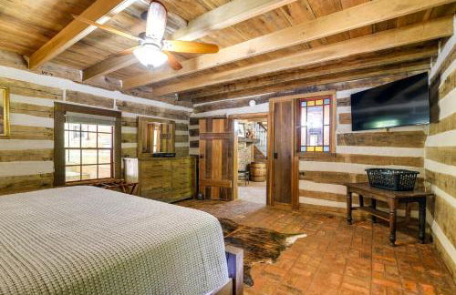 Glasgow Getaway with Patio, Fireplace and Grill! - Foto 12