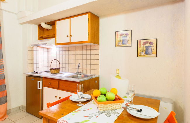 Grekis hotel & Apartments - Photo 16