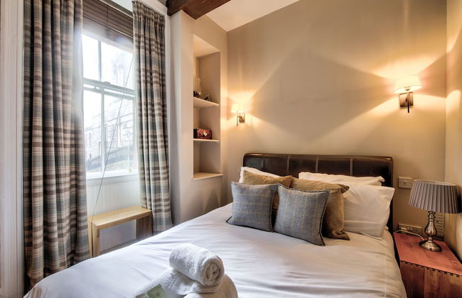 St Stephen Street Apartment - Photo 4