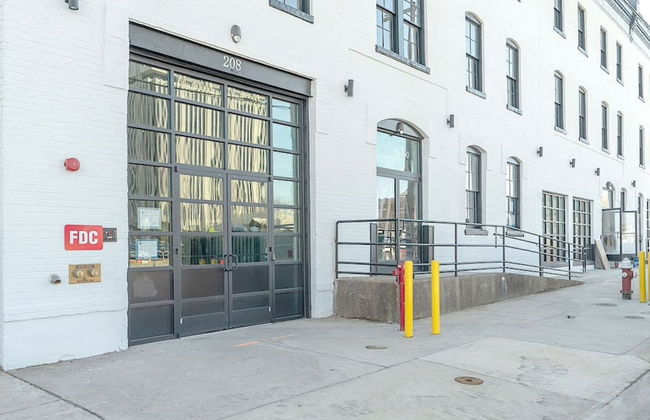 The Safe House Downtown Newport News - Foto 15