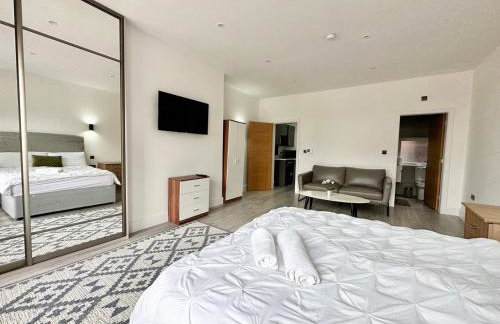 Cute, Stylish 1 Bedroom Leeds City Apartment - Photo 5