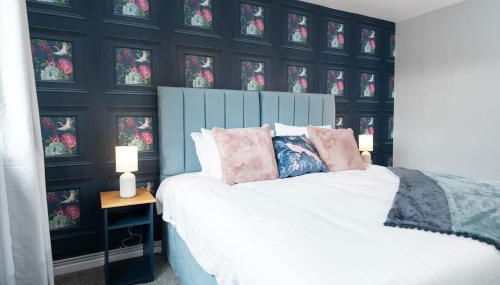 Stylish 4 bed - Contractor Stays, Wi-fi, Plenty of Parking - Foto 4